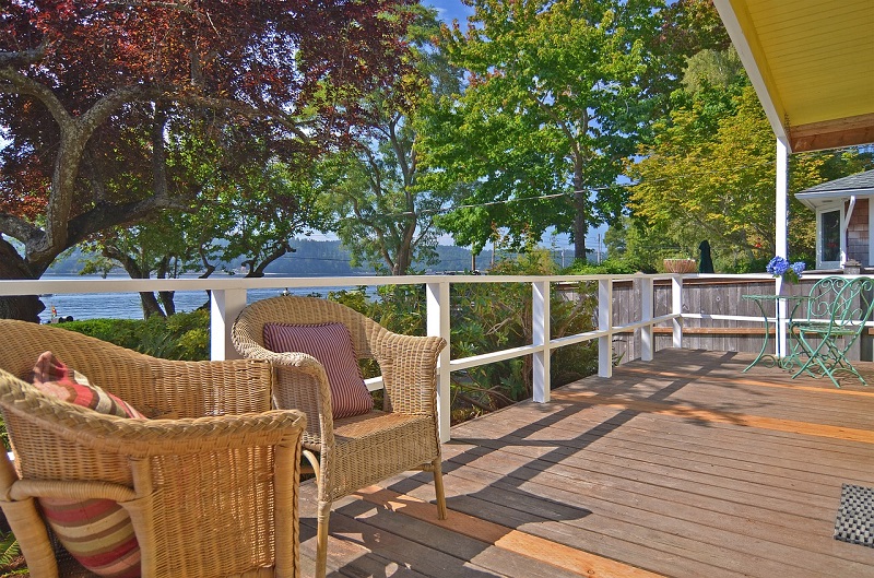 Types Of Decking Material You Can Find In The Market | Bizzield